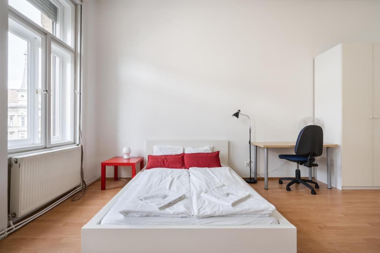 Apartament Megszunt - Erzsebet Krt 37 *