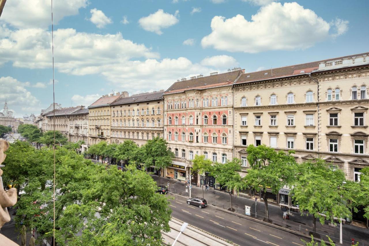 Megszunt - Erzsebet Krt 37 Budapeszt